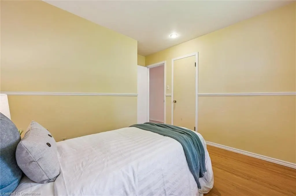 9 Robin Drive