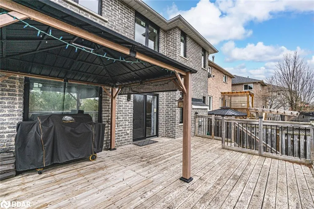 99 Mcintyre Drive