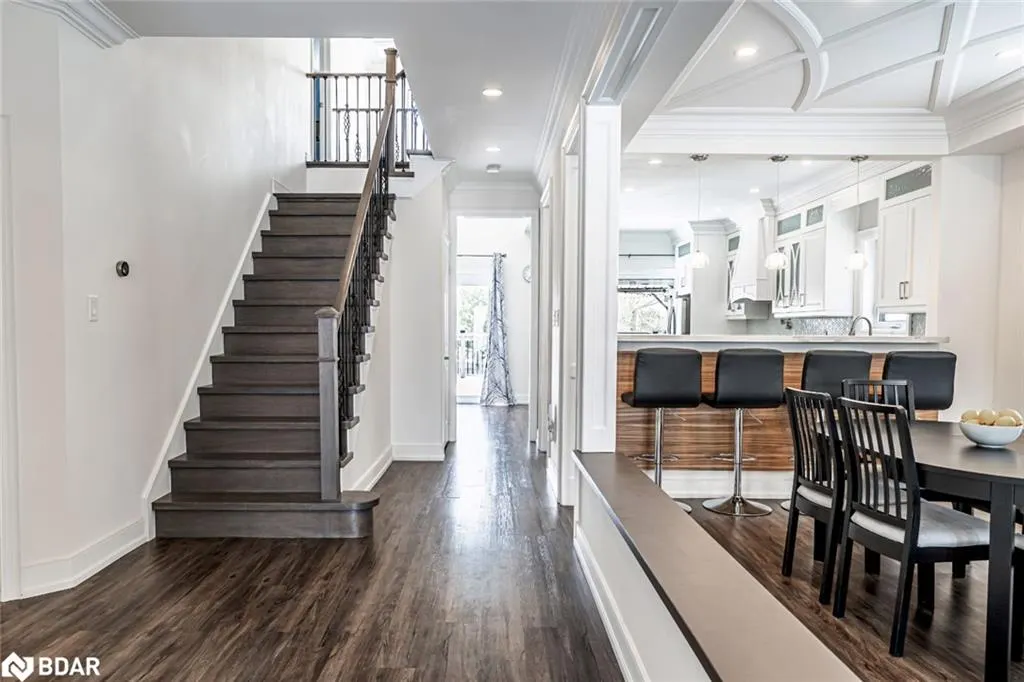 99 Mcintyre Drive