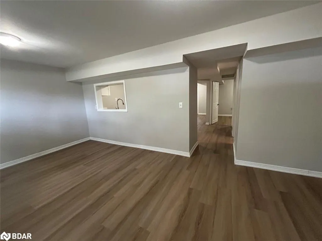 395 Raymond Avenue, #BASEMENT