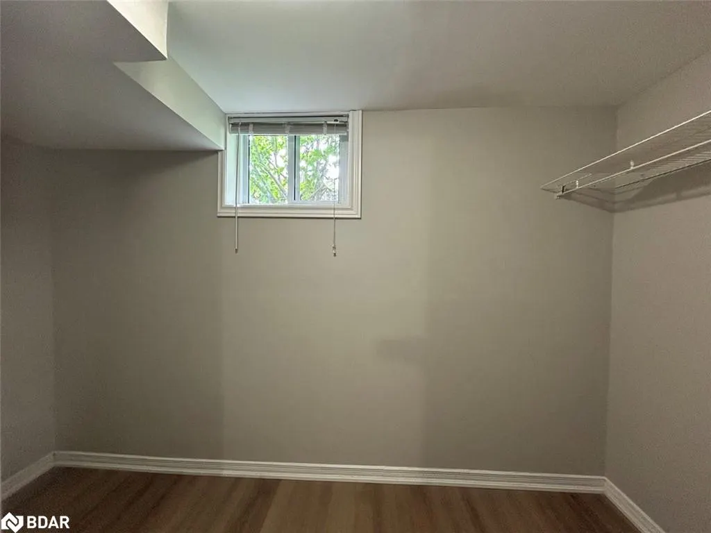 395 Raymond Avenue, #BASEMENT