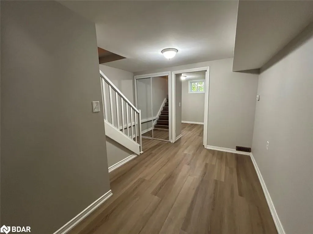 395 Raymond Avenue, #BASEMENT
