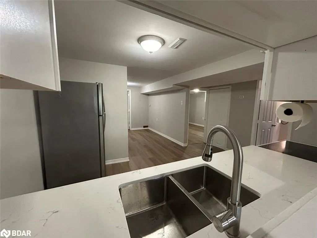 395 Raymond Avenue, #BASEMENT