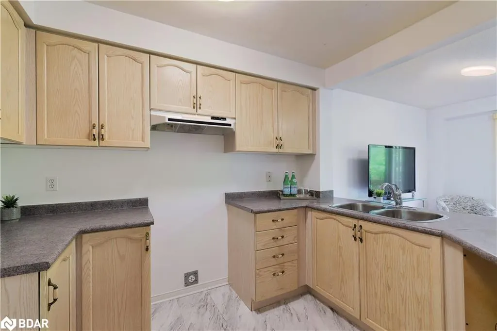 1285 Bristol Road W, #15