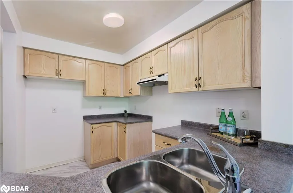 1285 Bristol Road W, #15