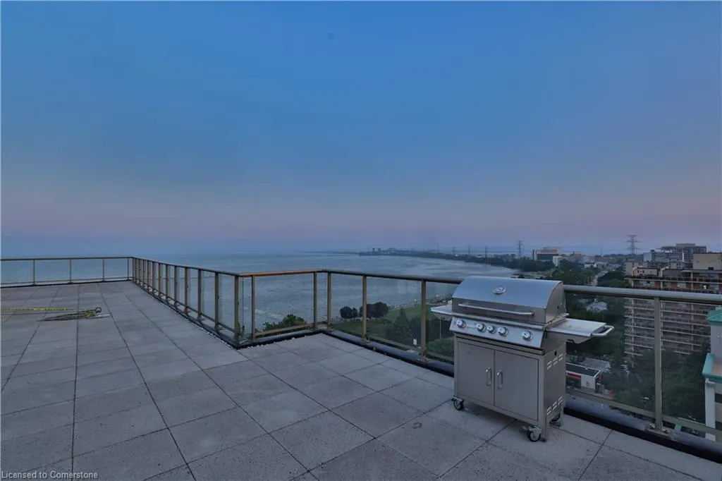 415 Locust Street, #1103