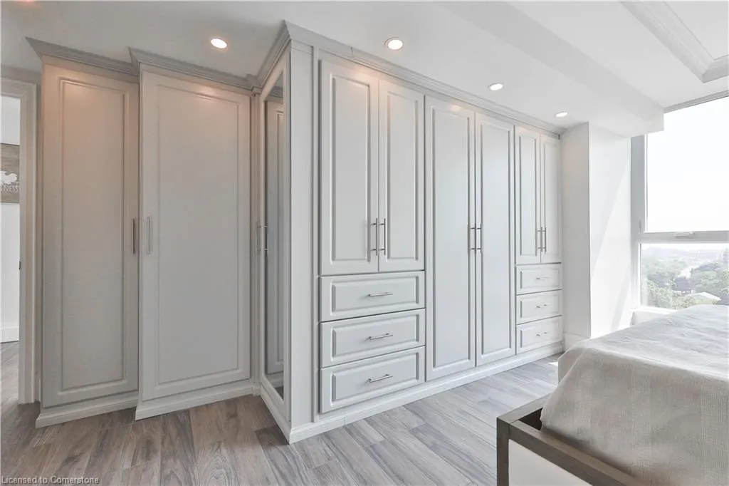 415 Locust Street, #1103