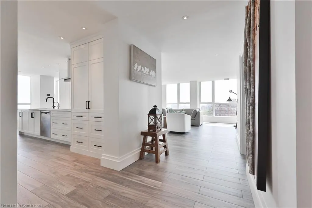 415 Locust Street, #1103