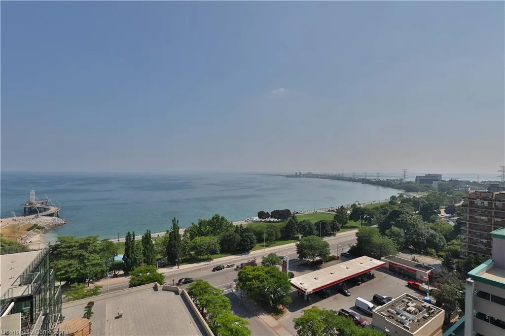 415 Locust Street, #1103