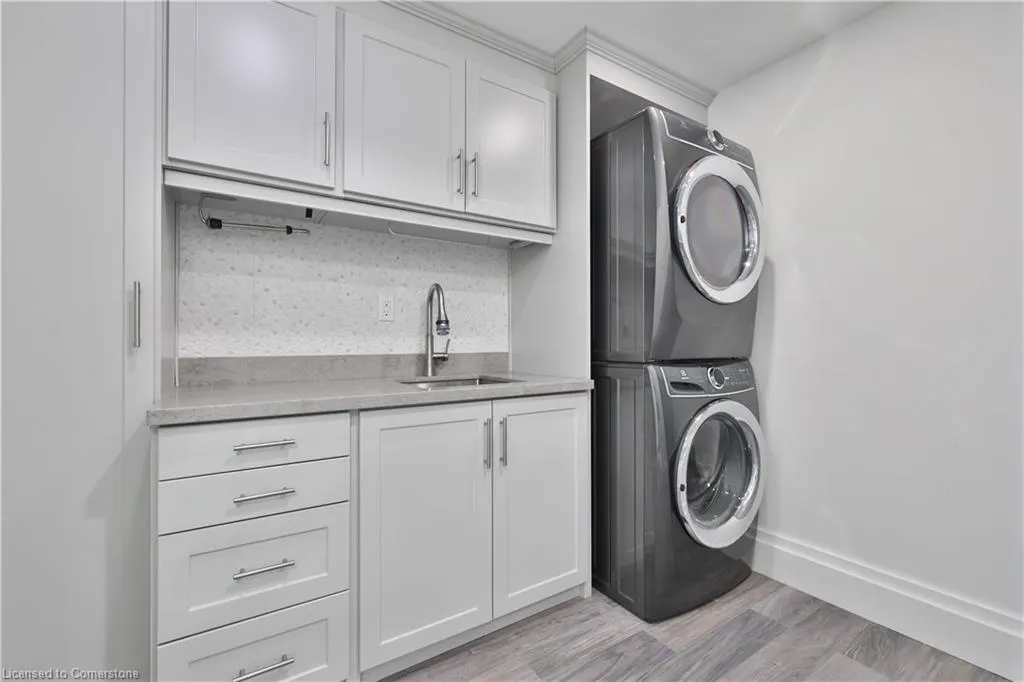 415 Locust Street, #1103