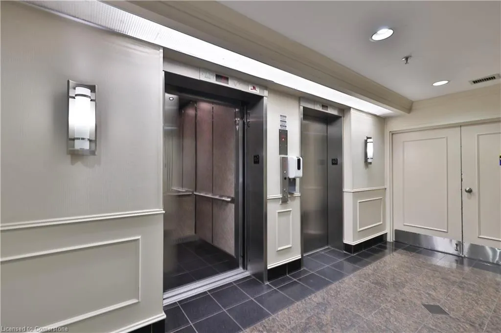415 Locust Street, #1103