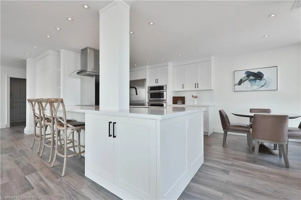 415 Locust Street, #1103