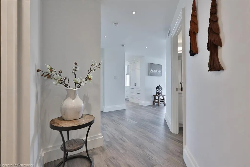 415 Locust Street, #1103