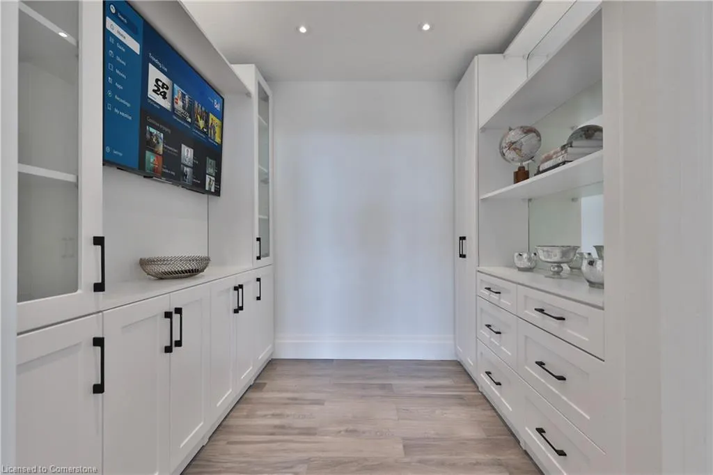 415 Locust Street, #1103