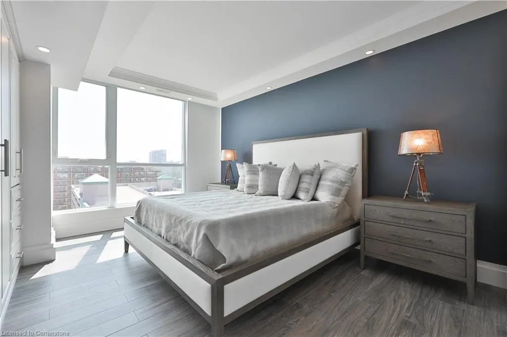 415 Locust Street, #1103