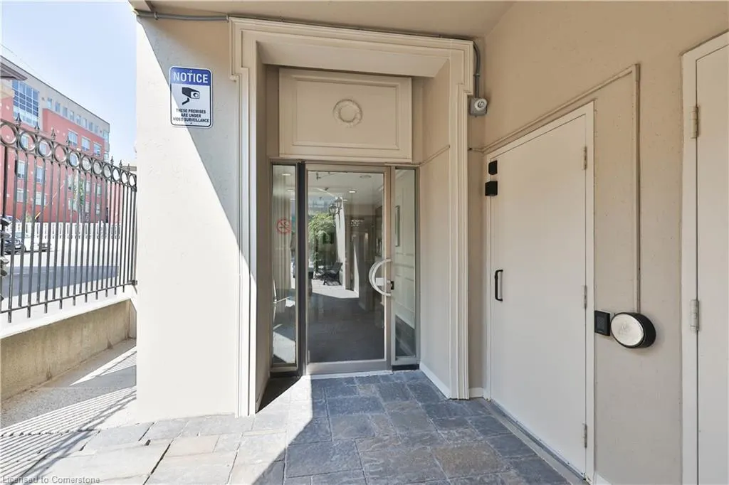 415 Locust Street, #1103