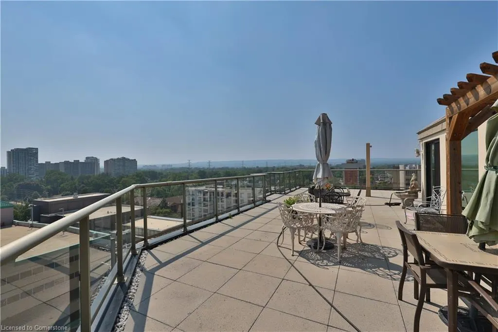 415 Locust Street, #1103