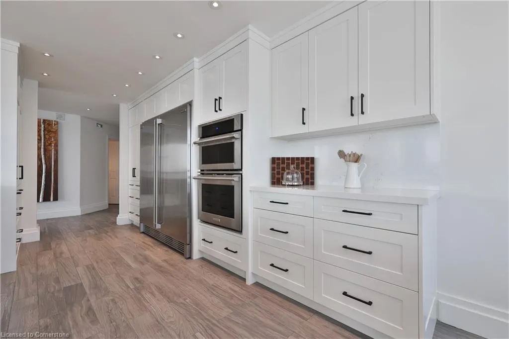 415 Locust Street, #1103