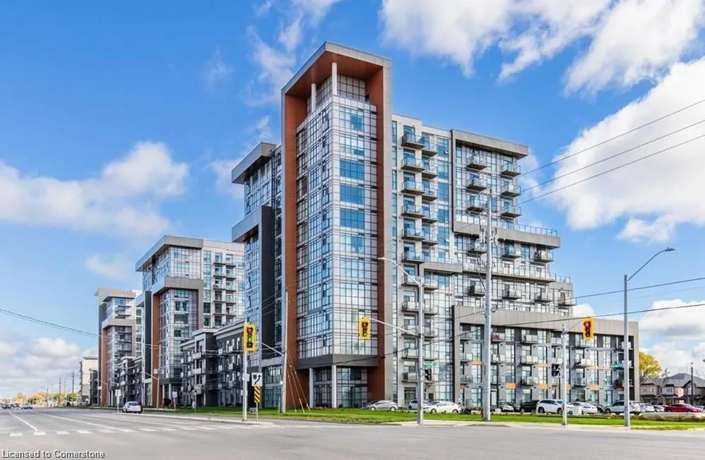 460 Dundas Street E, #703