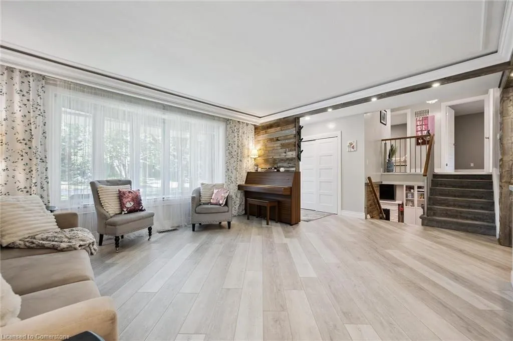 1059 Marley Crescent