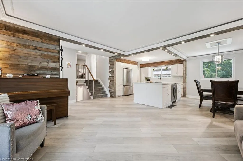 1059 Marley Crescent
