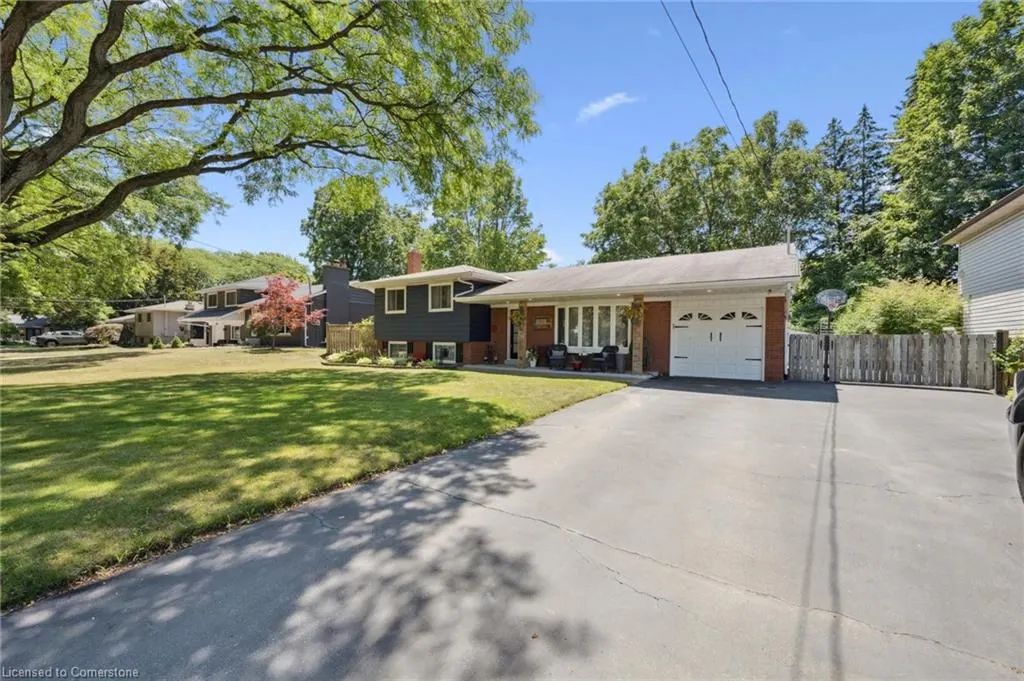 1059 Marley Crescent