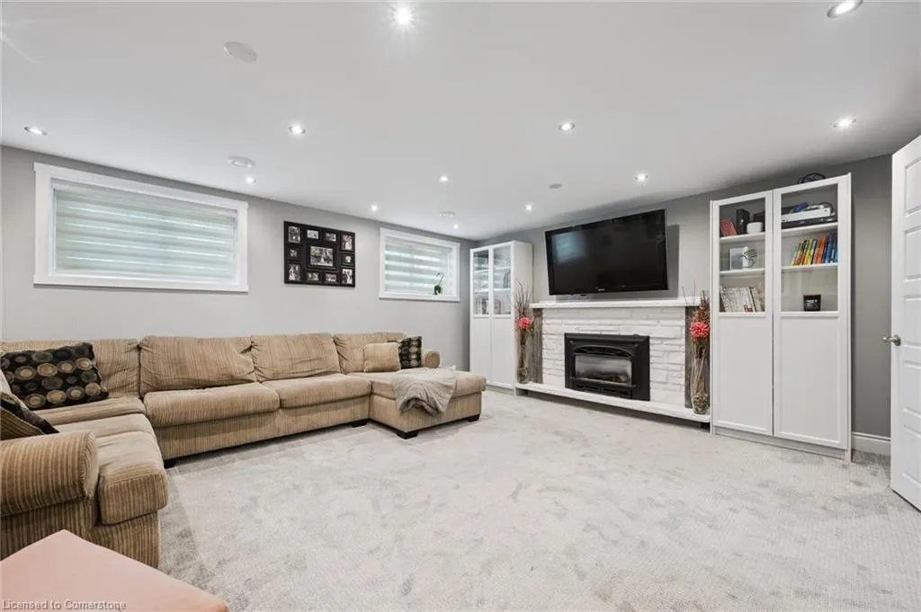 1059 Marley Crescent