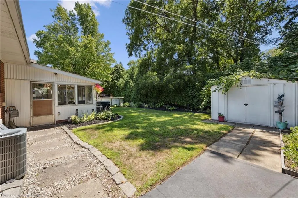 1059 Marley Crescent