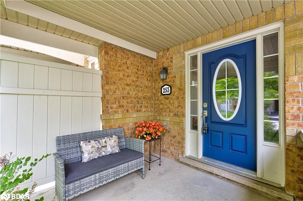 253 Wetenhall Landing
