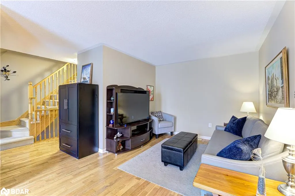 253 Wetenhall Landing