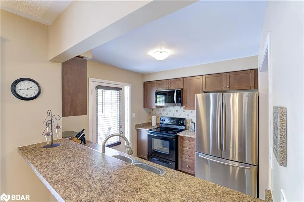 253 Wetenhall Landing