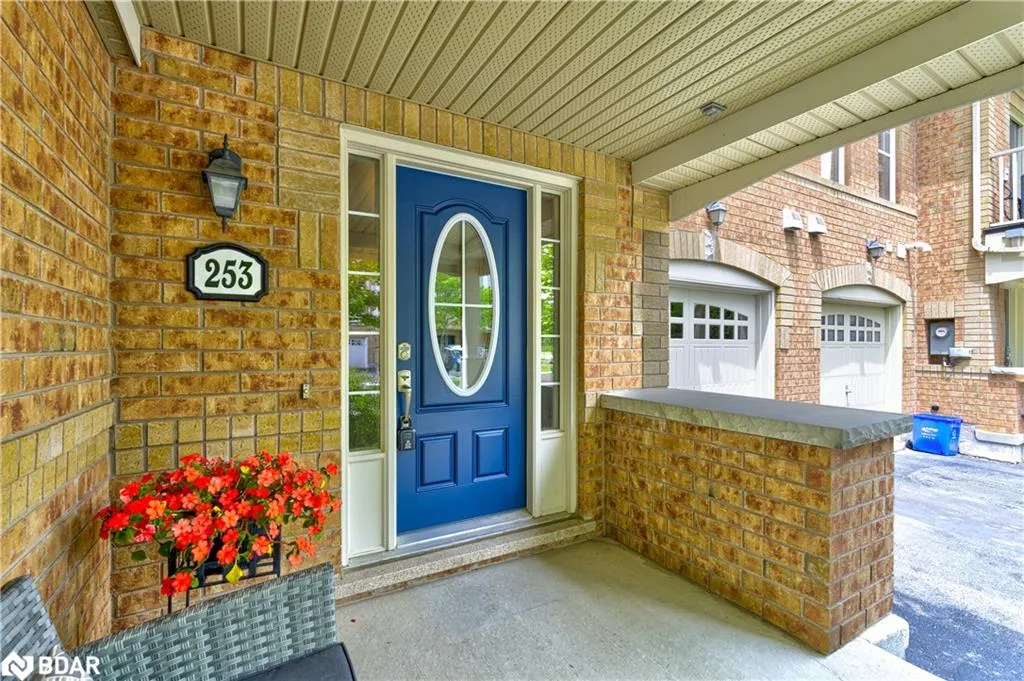 253 Wetenhall Landing