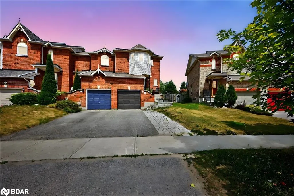 64 Gadwall Avenue