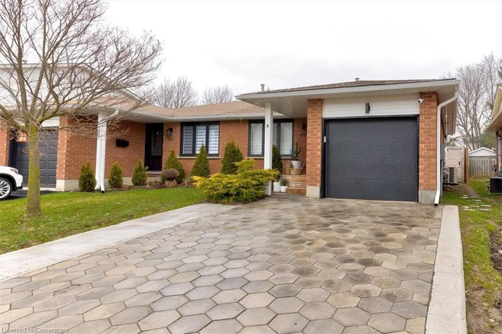 605 Pinerow Crescent, #B