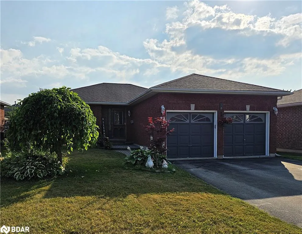 32 Carter Crescent