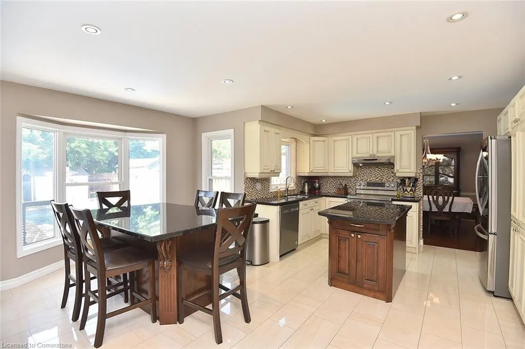 3 Suter Crescent