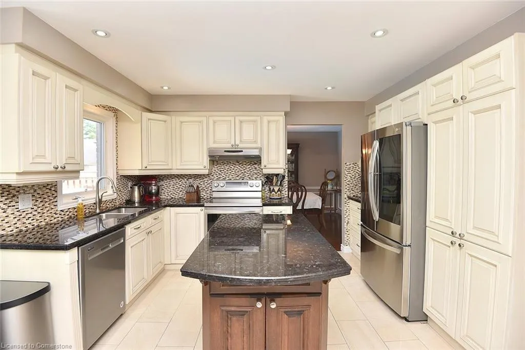 3 Suter Crescent