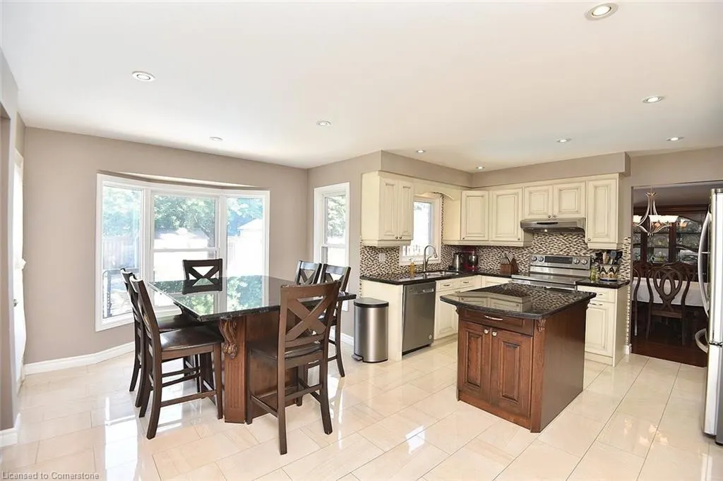 3 Suter Crescent