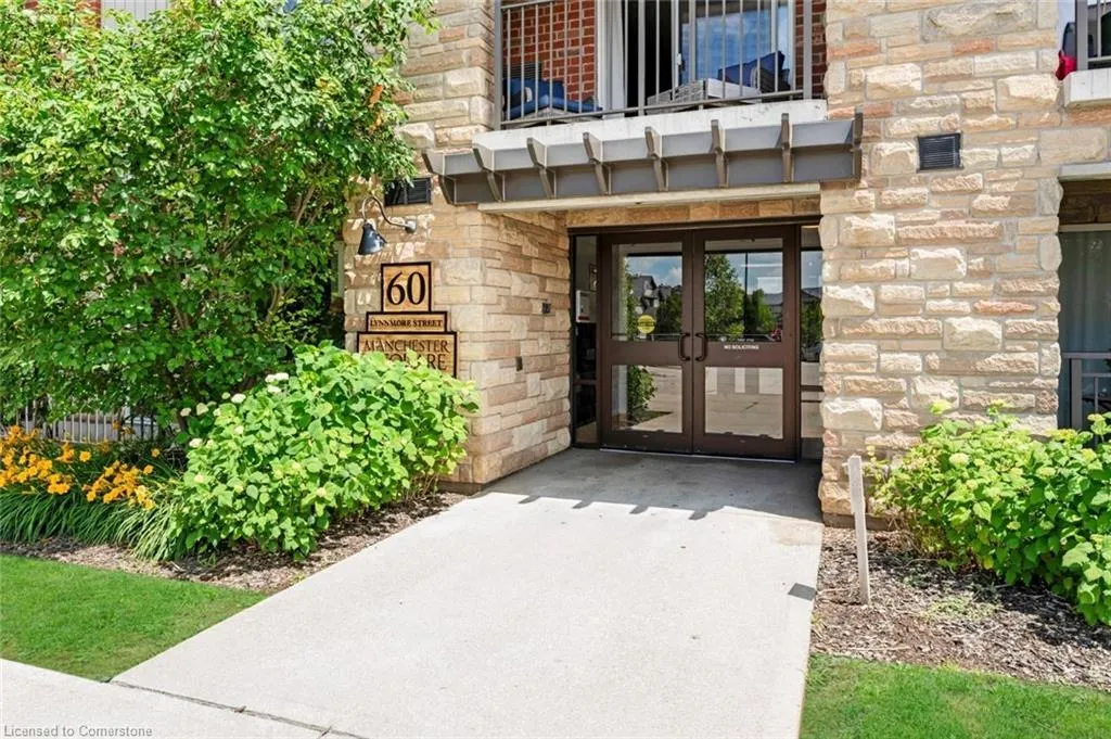 60 Lynnmore Street, #414
