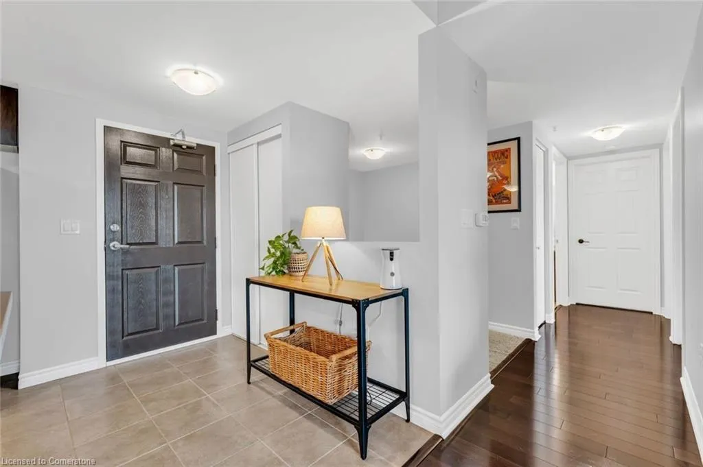60 Lynnmore Street, #414