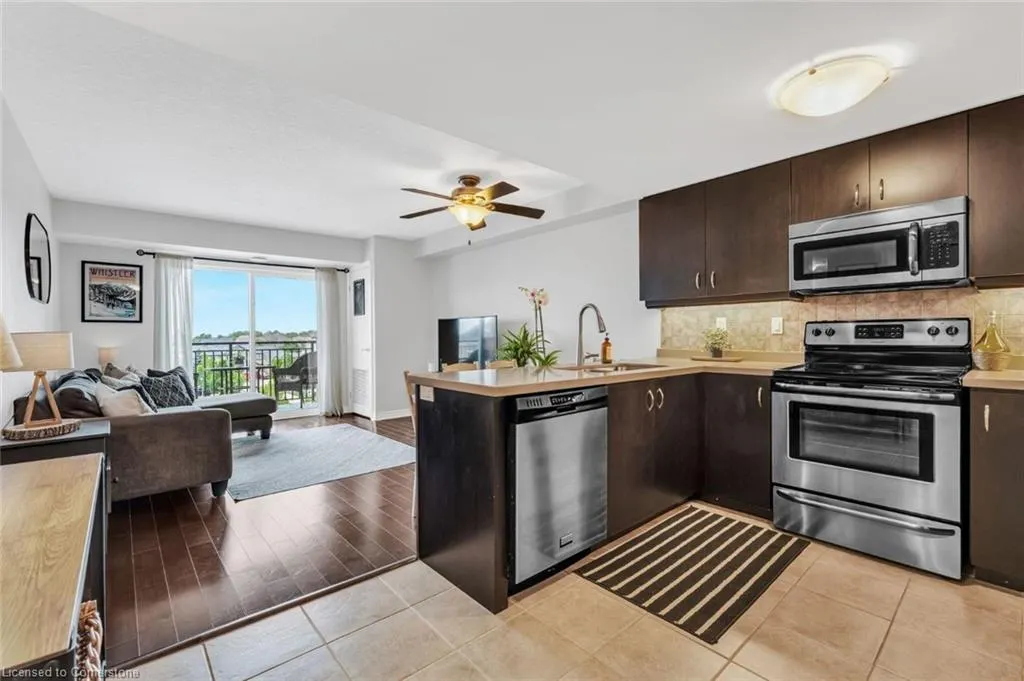 60 Lynnmore Street, #414