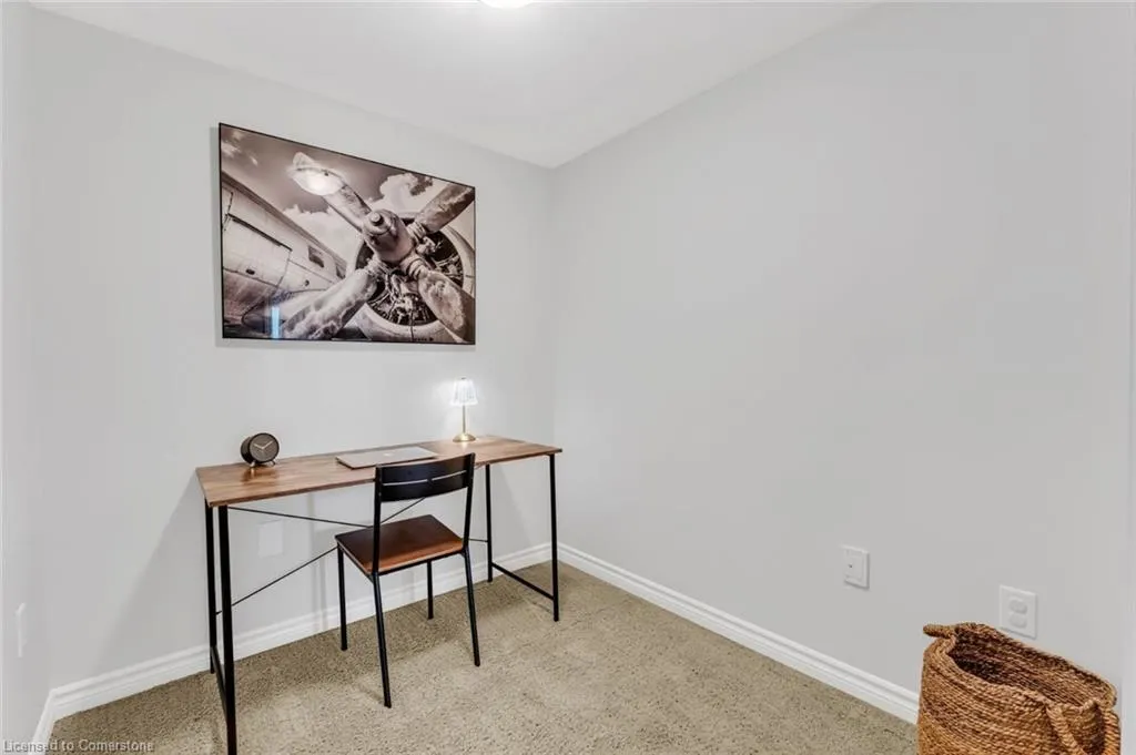 60 Lynnmore Street, #414