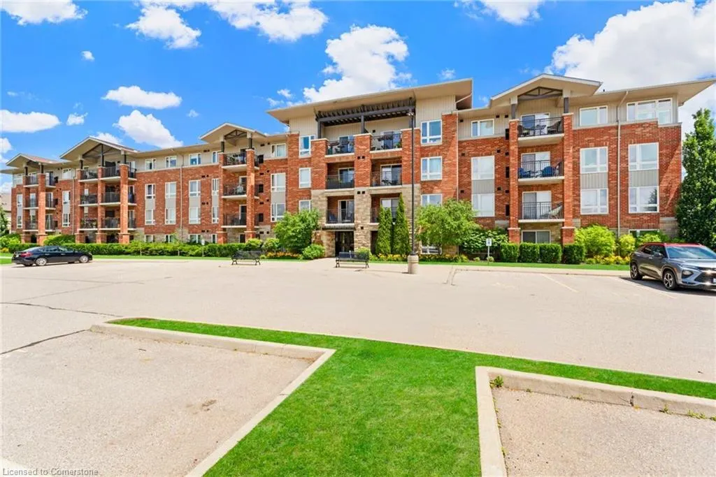 60 Lynnmore Street, #414