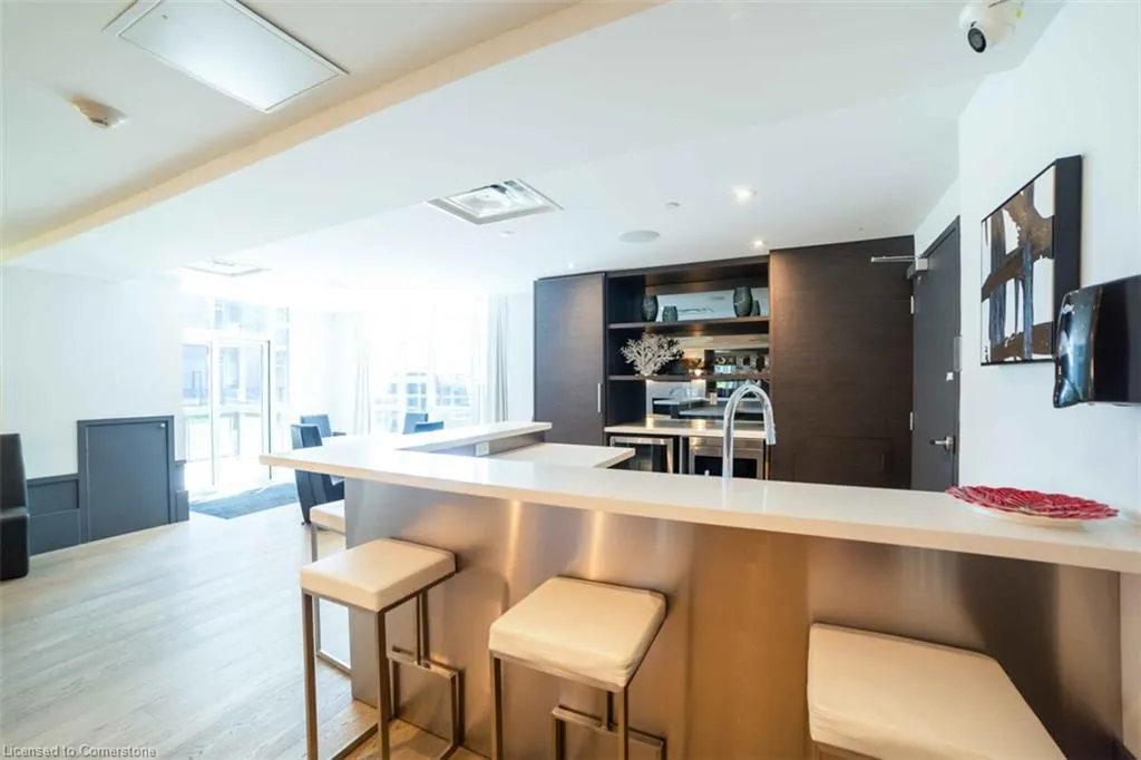 10 Concord Place, #201
