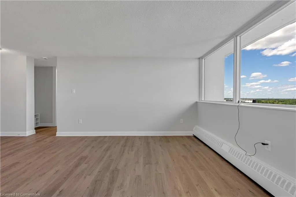 2301 Derry Road W, #1004