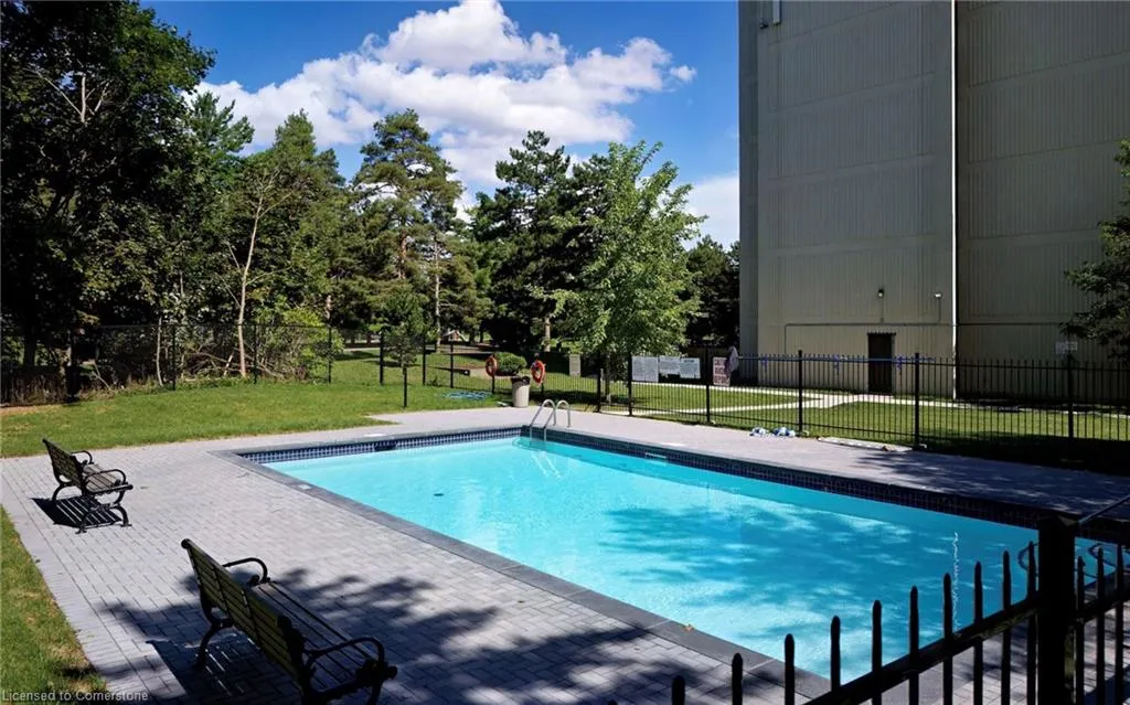 2301 Derry Road W, #1004