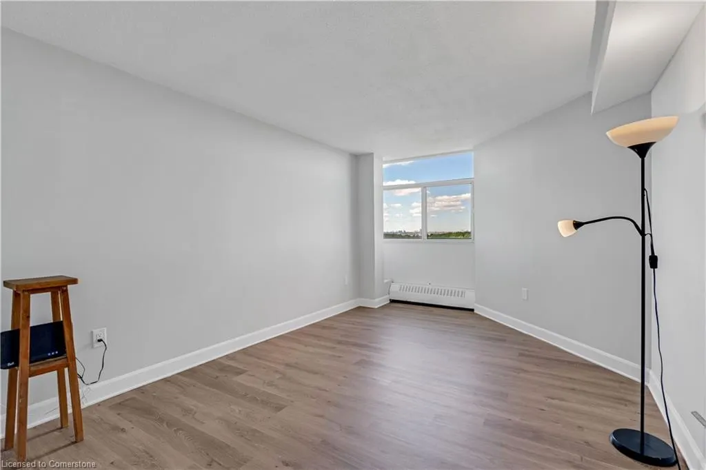 2301 Derry Road W, #1004