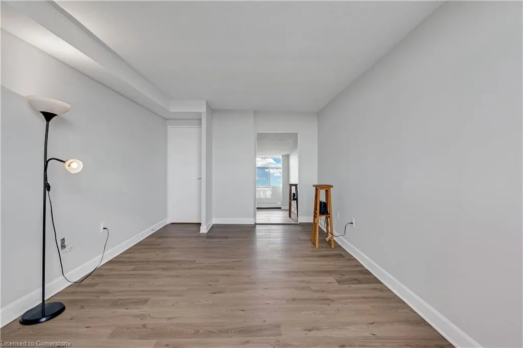 2301 Derry Road W, #1004