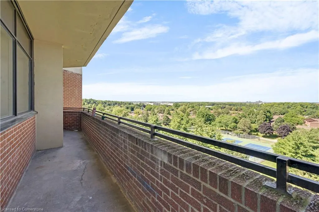 2301 Derry Road W, #1004