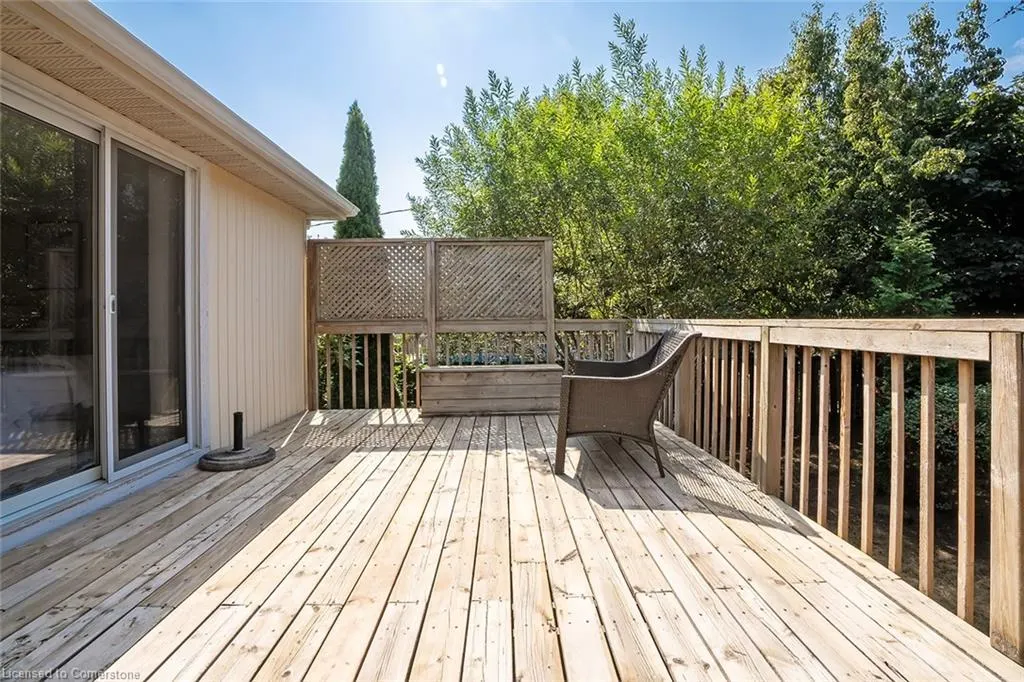 652 Ardleigh Crescent